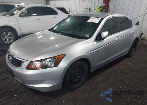 2010 Honda Accord 2.4 Lx из США, поврежденный, VIN 1HGCP2F32AA016123